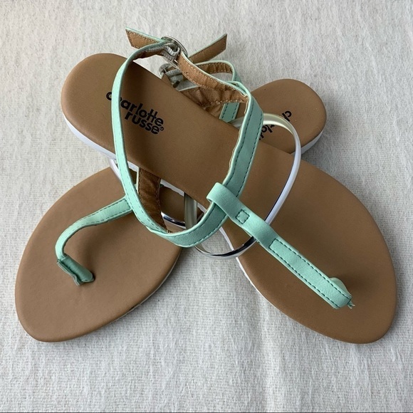 🔥🔥Charlotte Russe Sandals - Picture 1 of 4